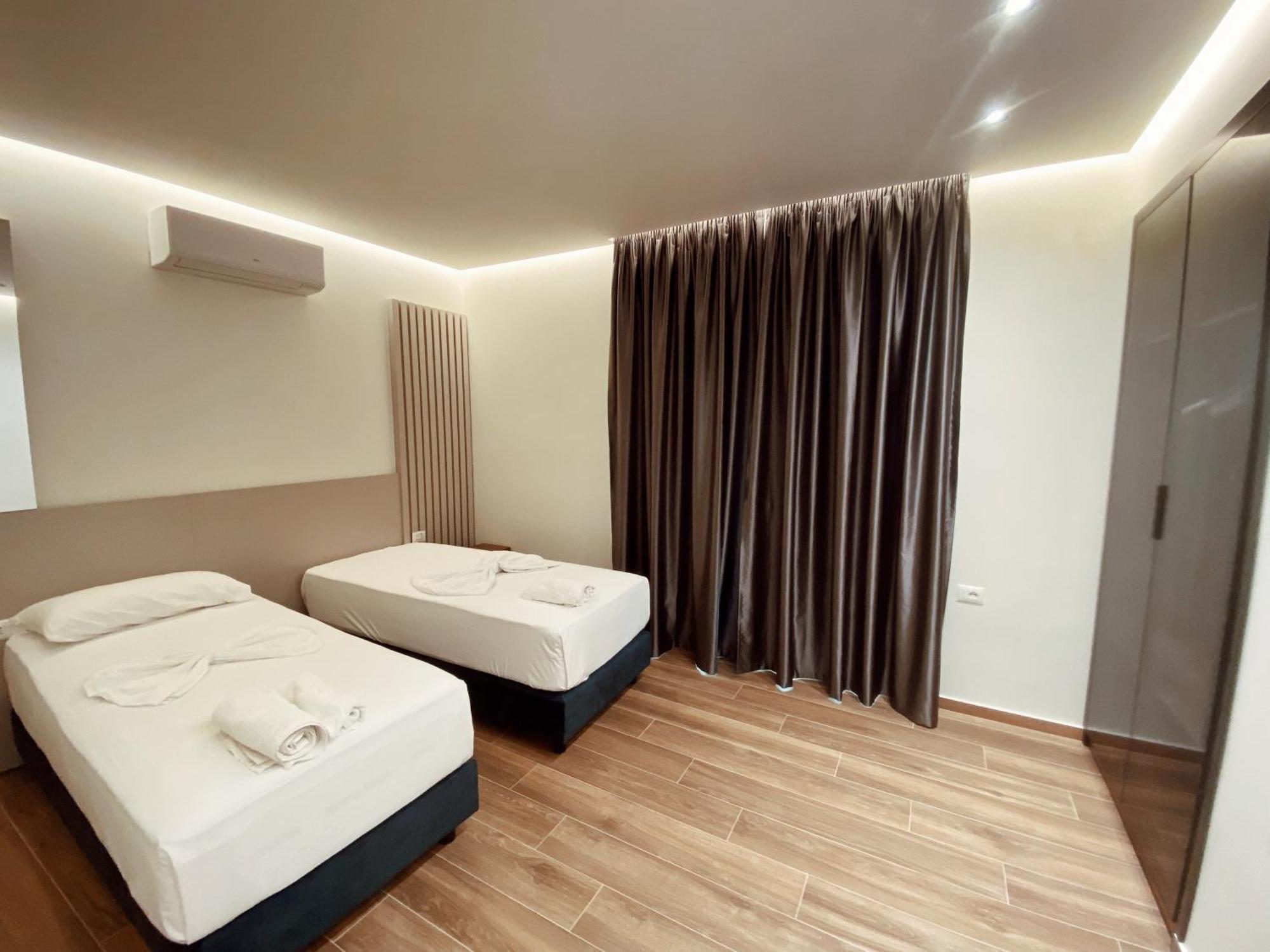 Adriatik Hotel Vlorë Exterior foto